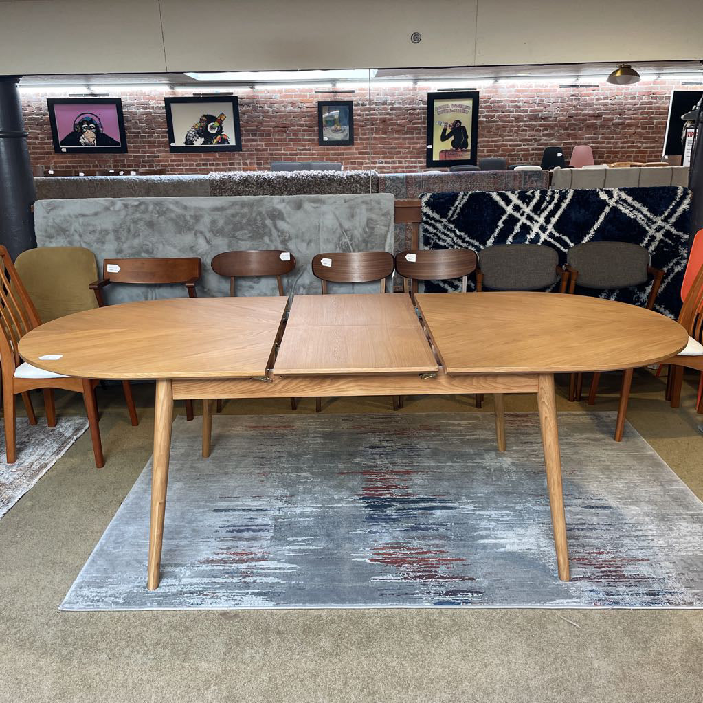 Stevenson Extending Oval Dining Table C DINING TABLES