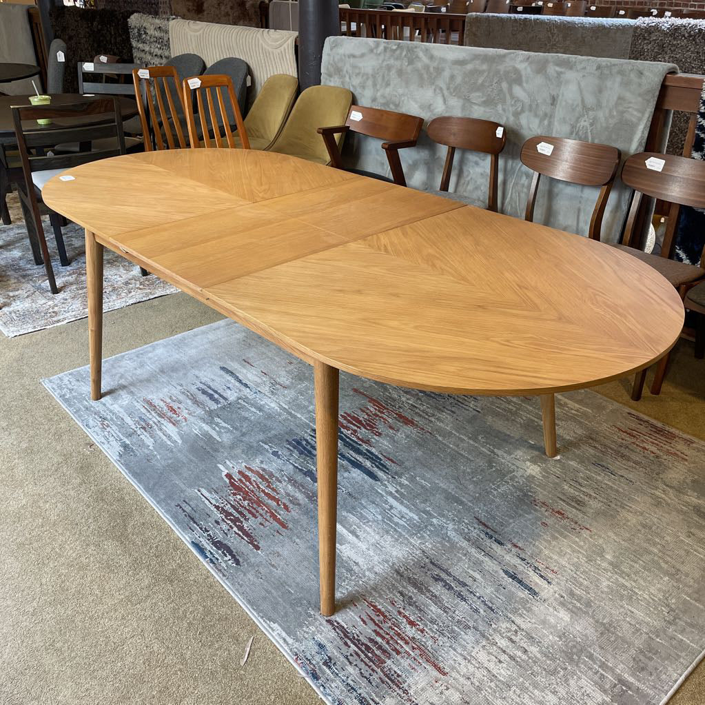 Stevenson Extending Oval Dining Table C DINING TABLES