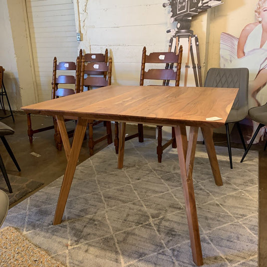 Natural MC Square Dining Table C DINING TABLES