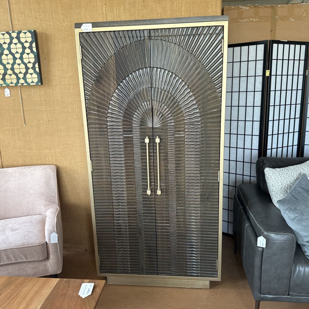 Decorative wall panel with arch design in a room setting