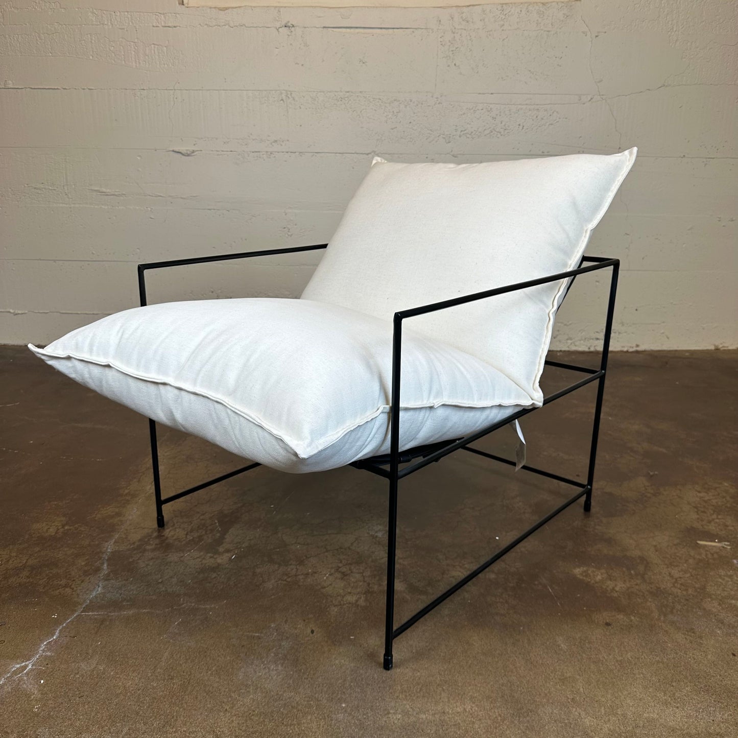 Iron Frame White Accent Chair U ACCENT CHAIRS