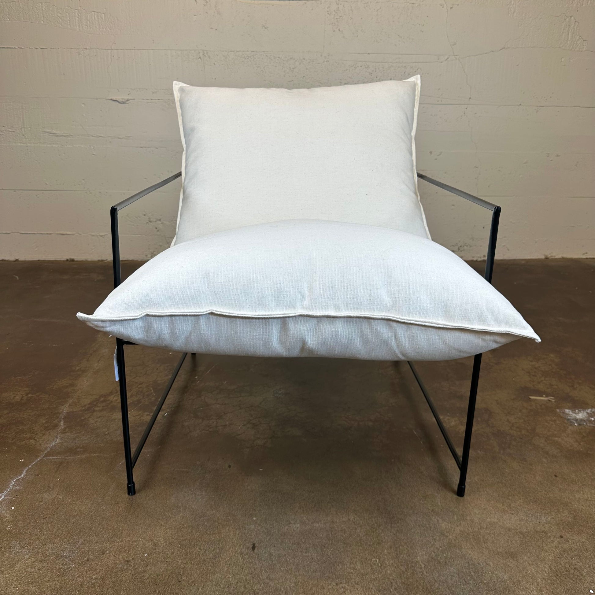 Iron Frame White Accent Chair U ACCENT CHAIRS