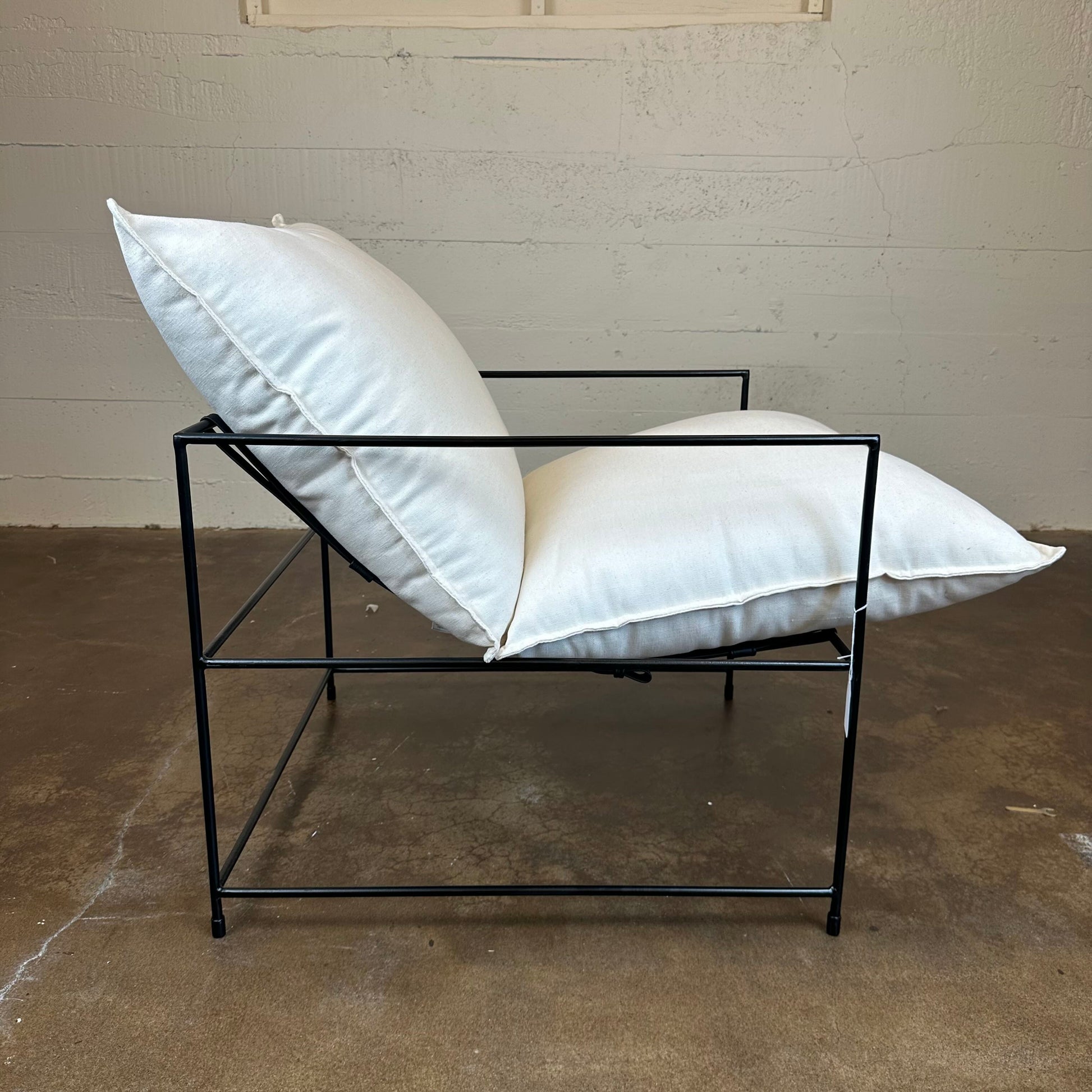 Iron Frame White Accent Chair U ACCENT CHAIRS