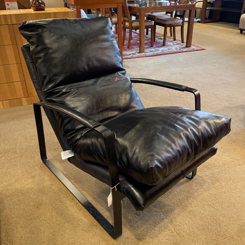 Metal Frame Black Lthr Accent Chair