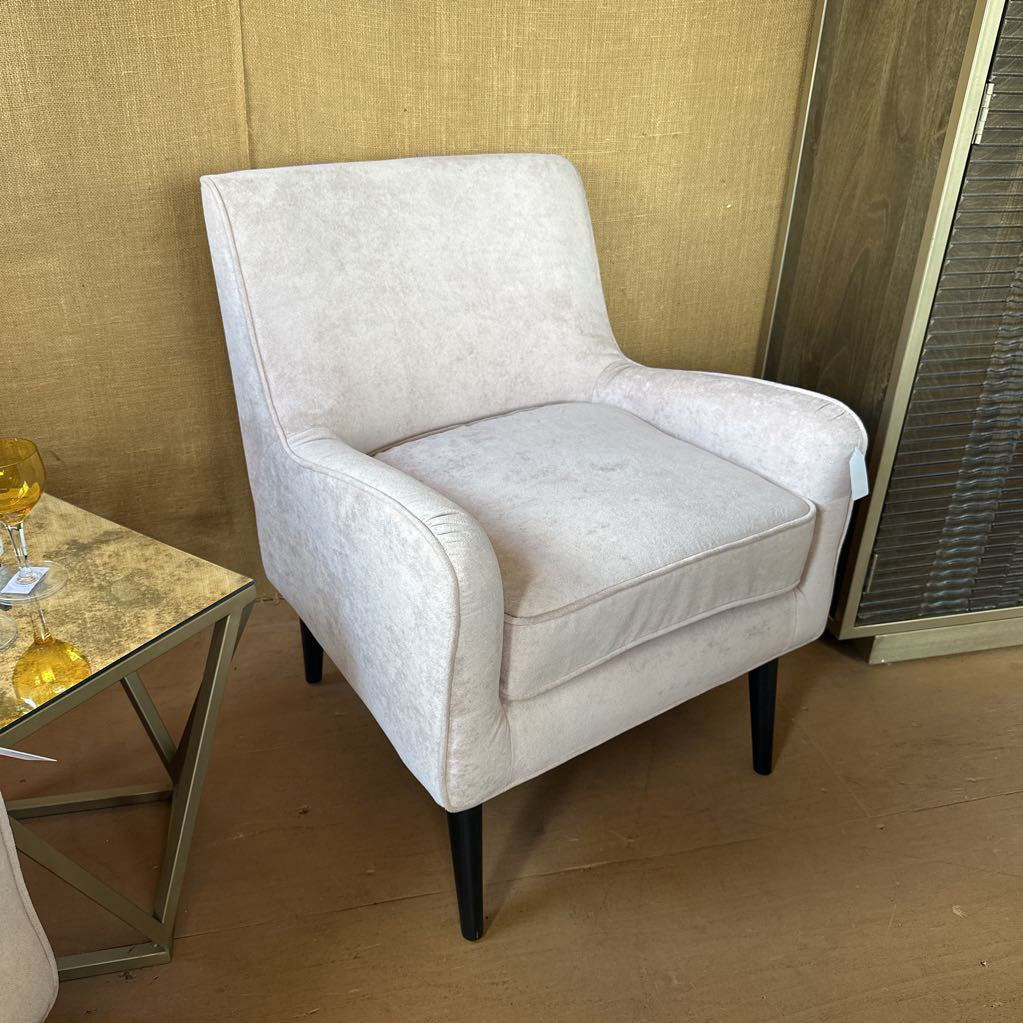 Mod Blush Chair U ACCENT CHAIRS