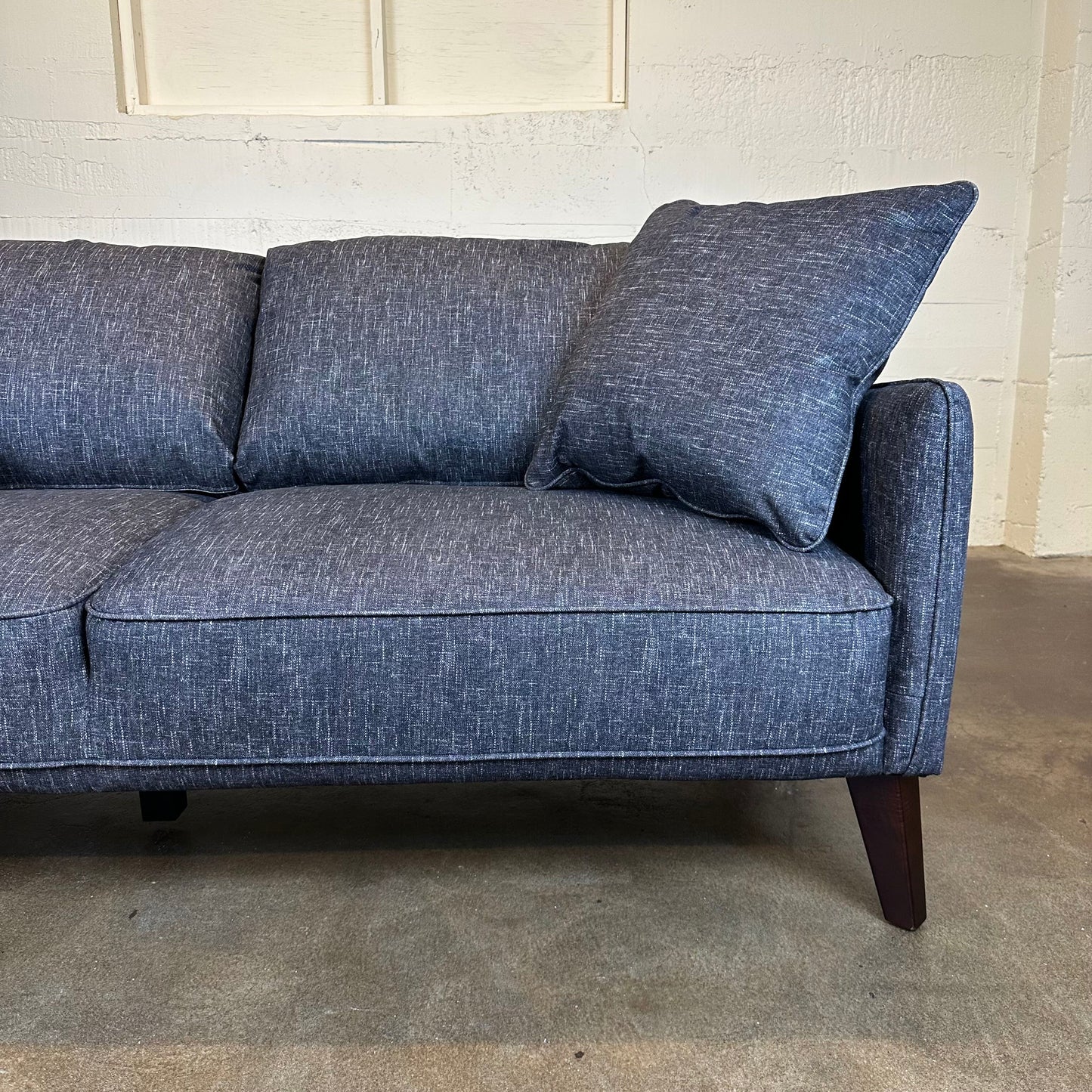 Pepper Sofa