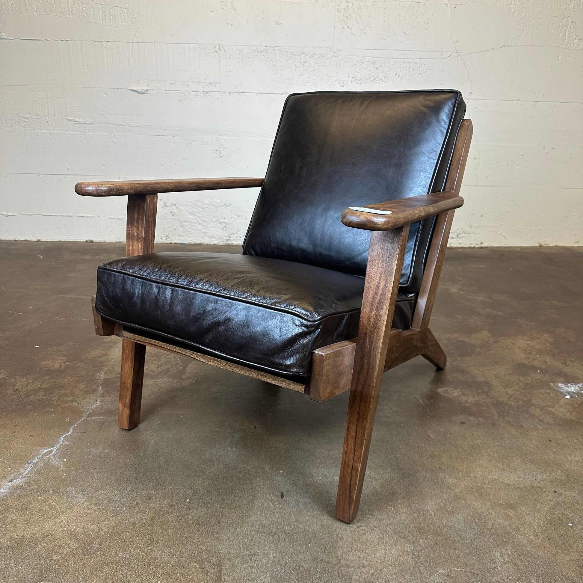 Walnut Leather Accent Chair U ACCENT CHAIRS