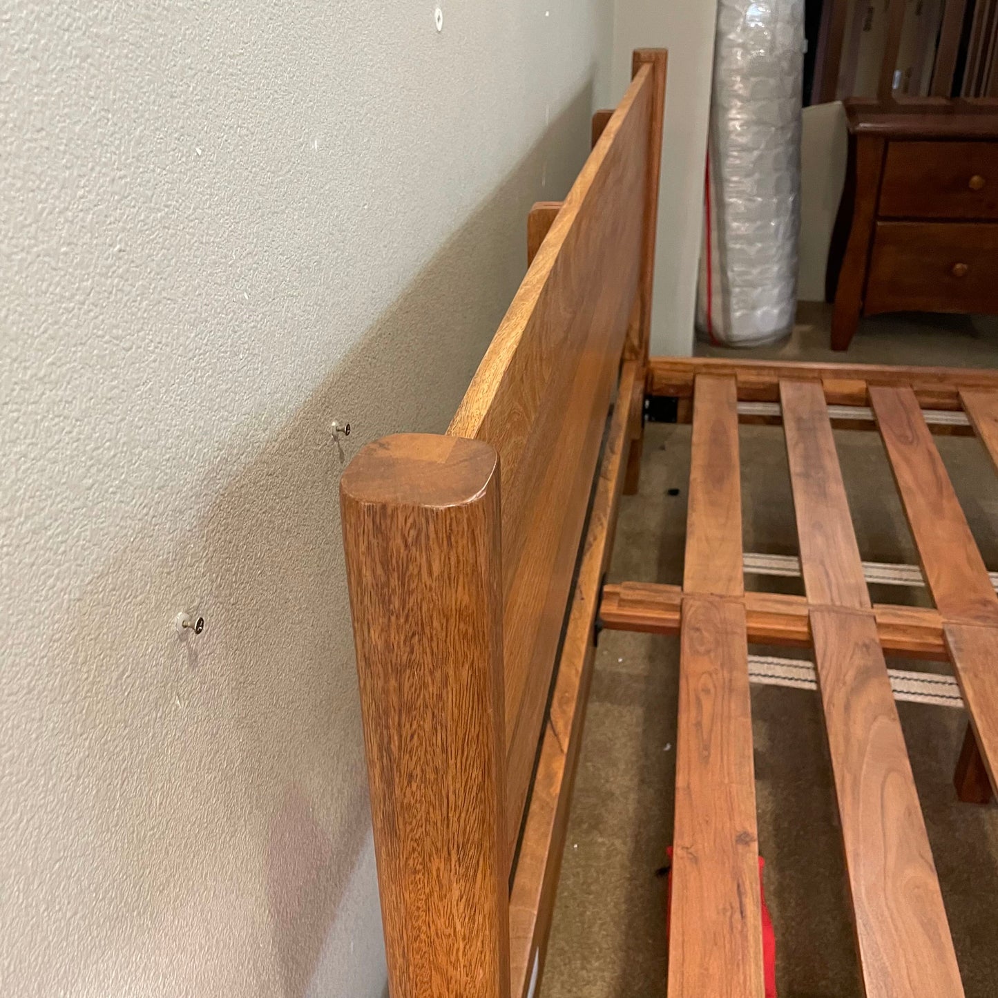 MC Mango Wood Queen Bed