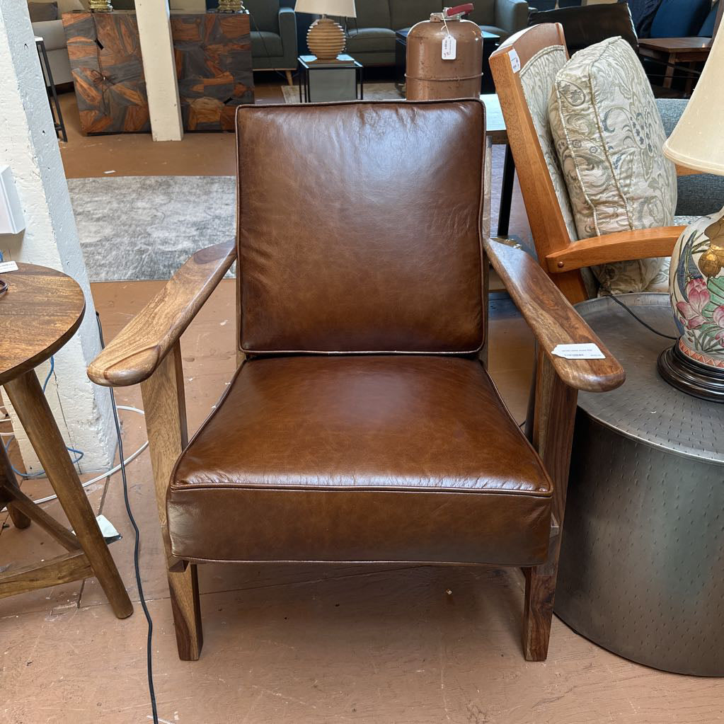 Harvest Leather Accent Chair U ACCENT CHAIRS