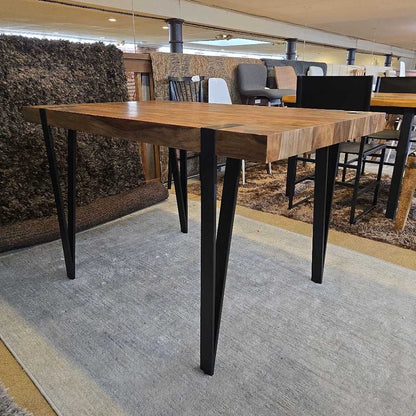 HAMLYN DINING TABLE
