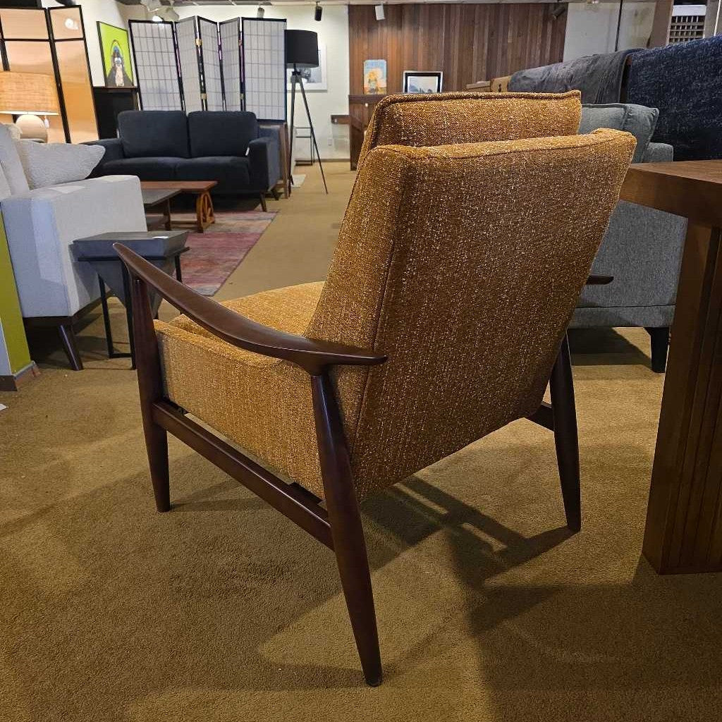 Retro Fabric Arm Chair