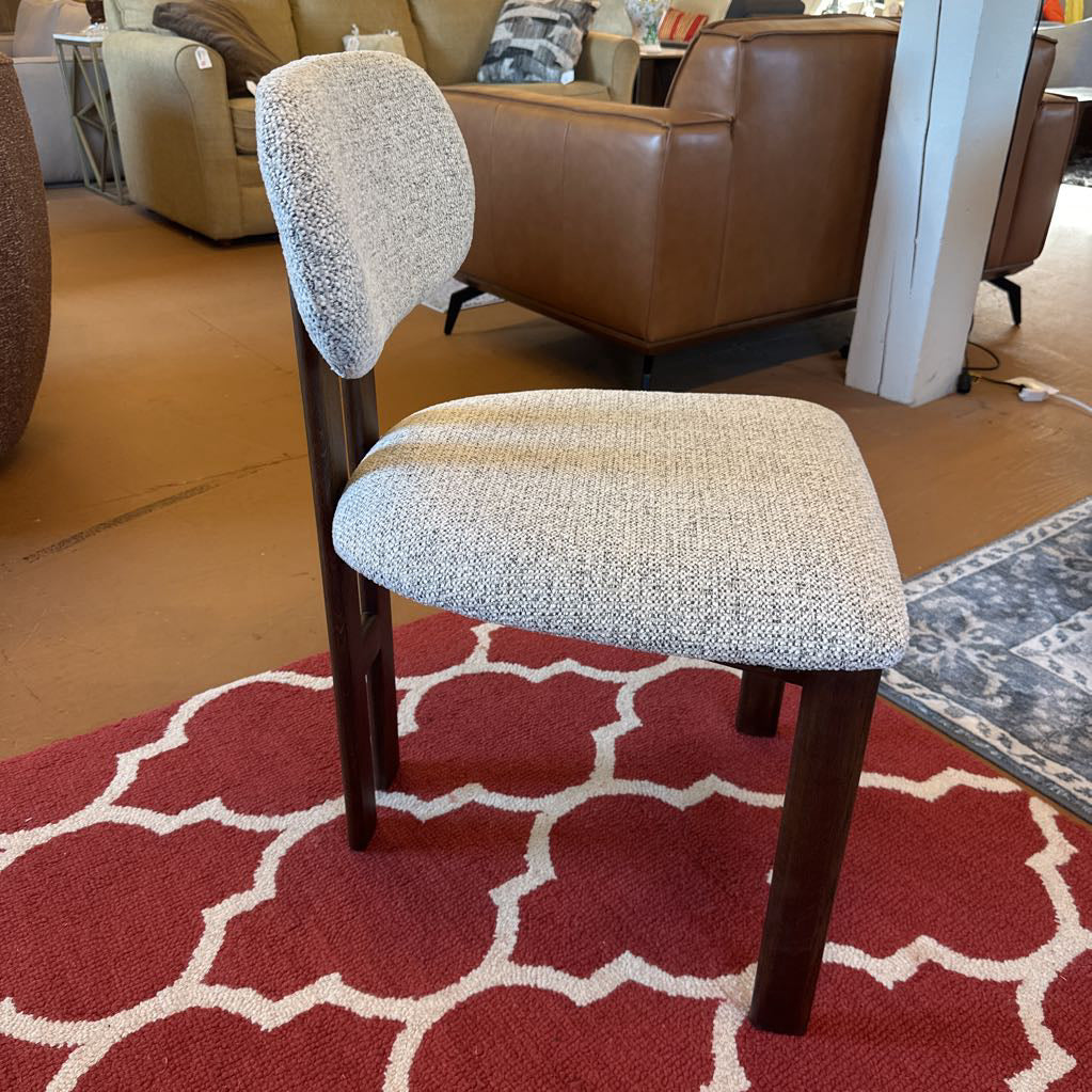 Molinos 51 Dining Chair C DINING CHAIRS