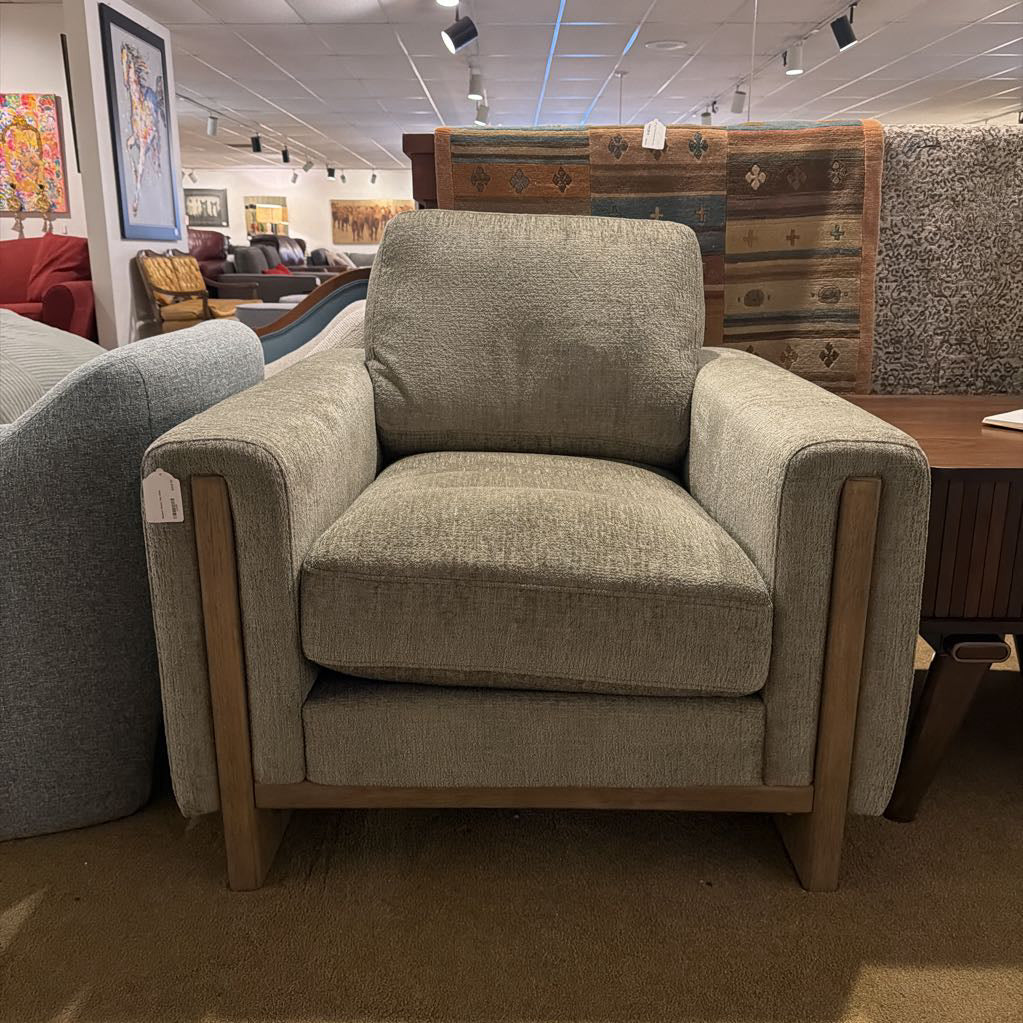 Bayleaf Wood Trim Chair