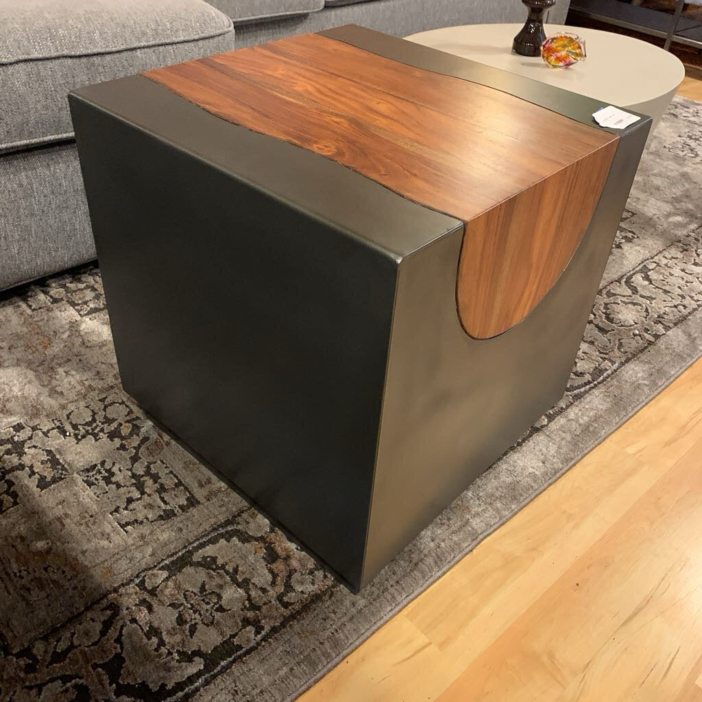 Refferty End Table
