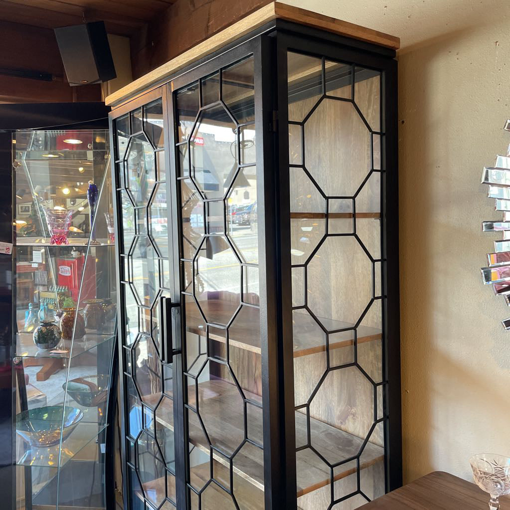 Mariani Tall Cabinet w/ Shelf