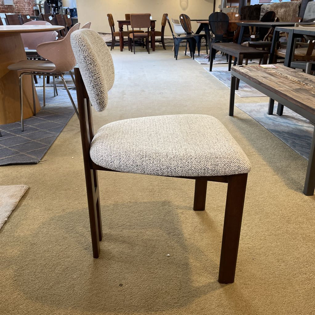 Molinos 51 Dining Chair C DINING CHAIRS