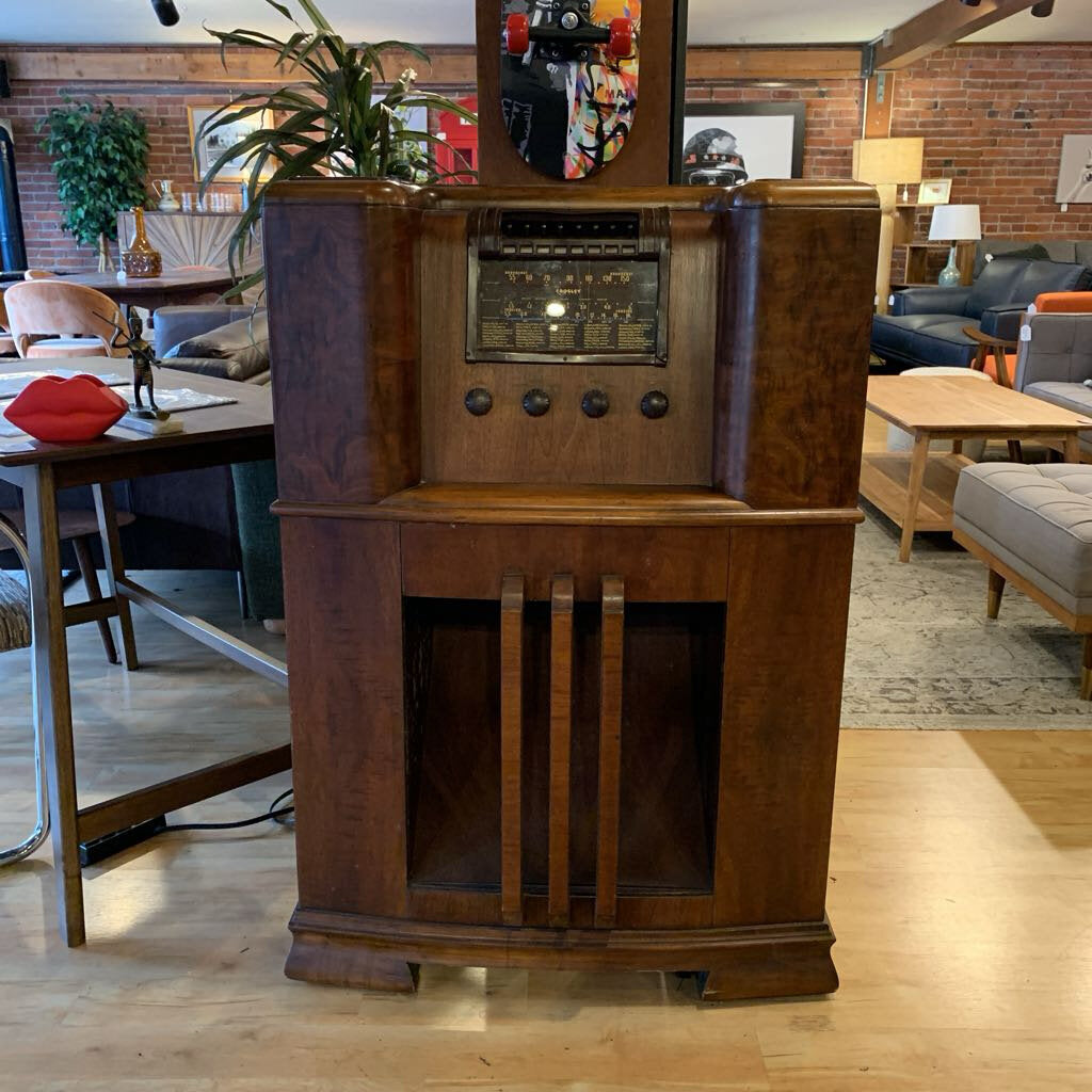 Art Deco Crosley Radio