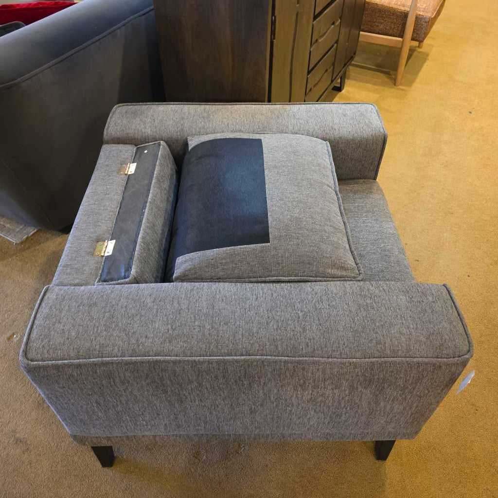 Graphite Mod Chair U ACCENT CHAIRS