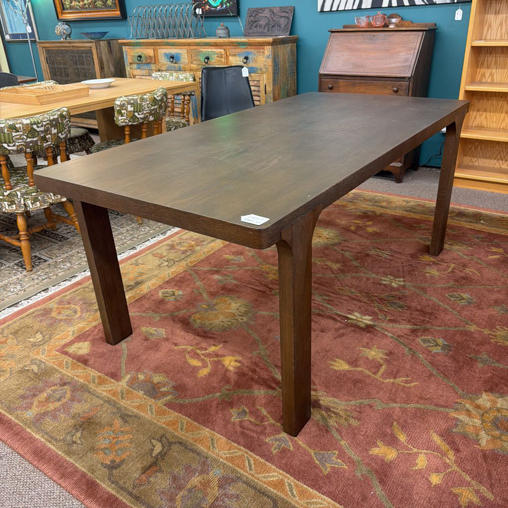 Molinos Dining Table
