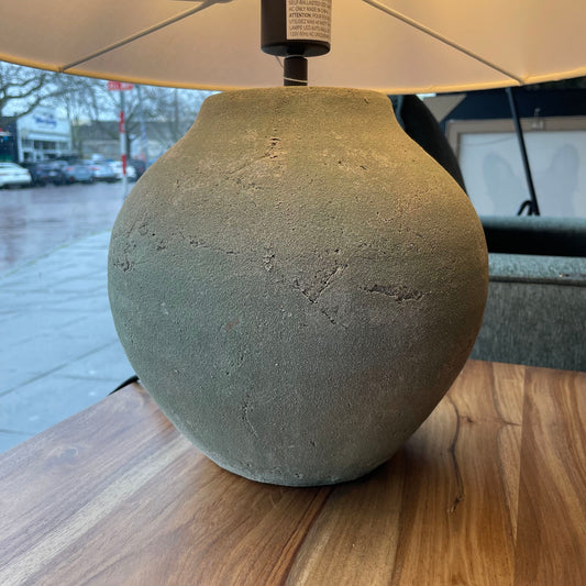 Pottery Urn Table Lamp