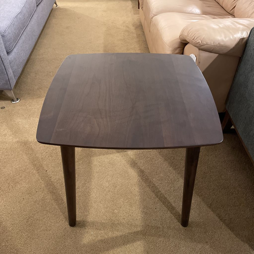 Felicia Walnut End Table C SIDE TABLES