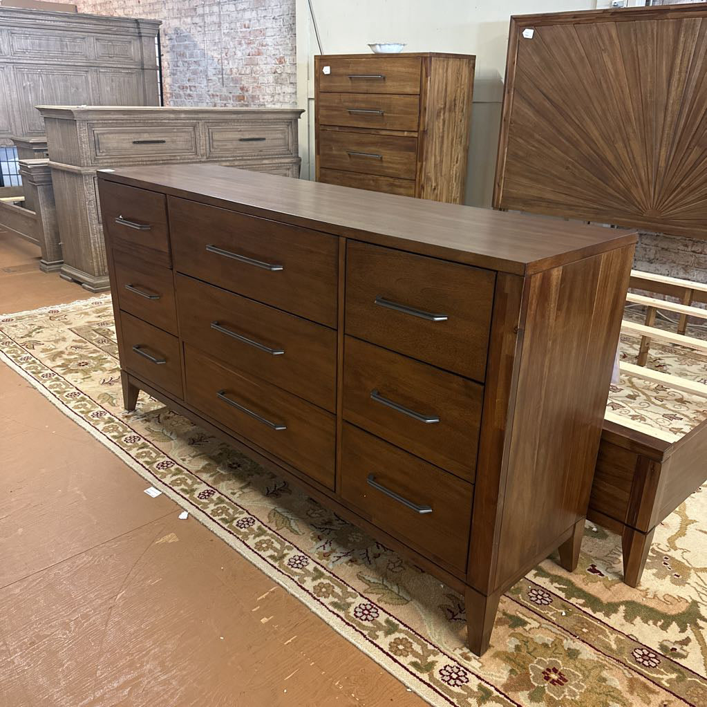 Corona Dresser C LOWBOYS