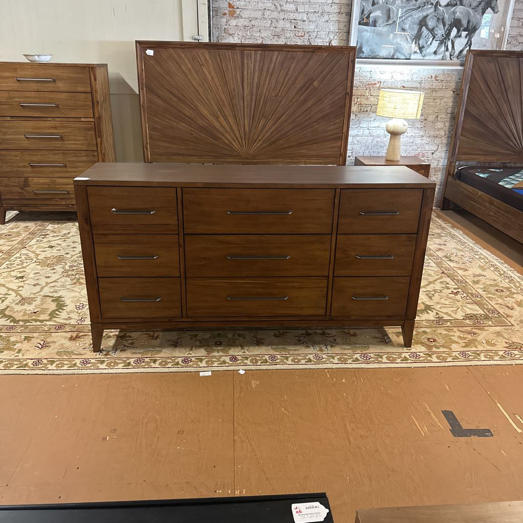 Corona Dresser C LOWBOYS