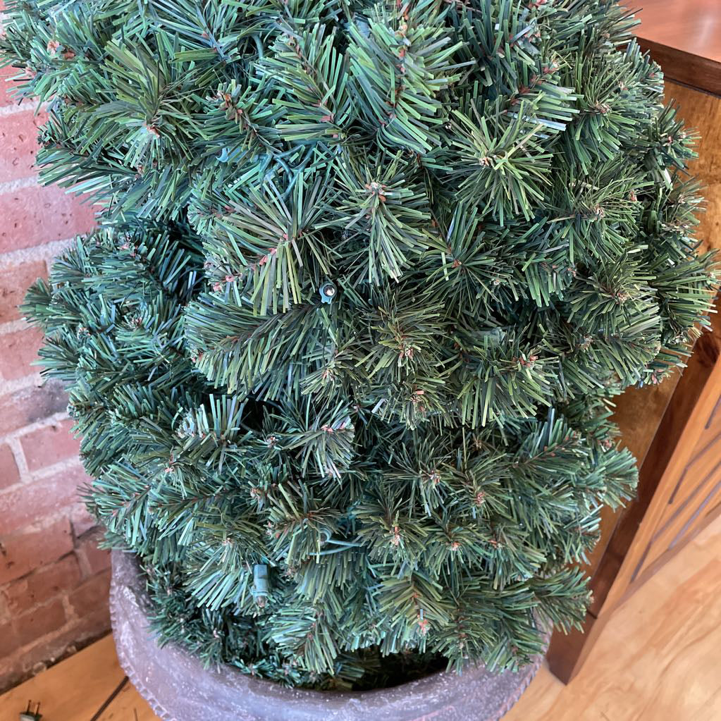 Faux Twisty Tree w Lights