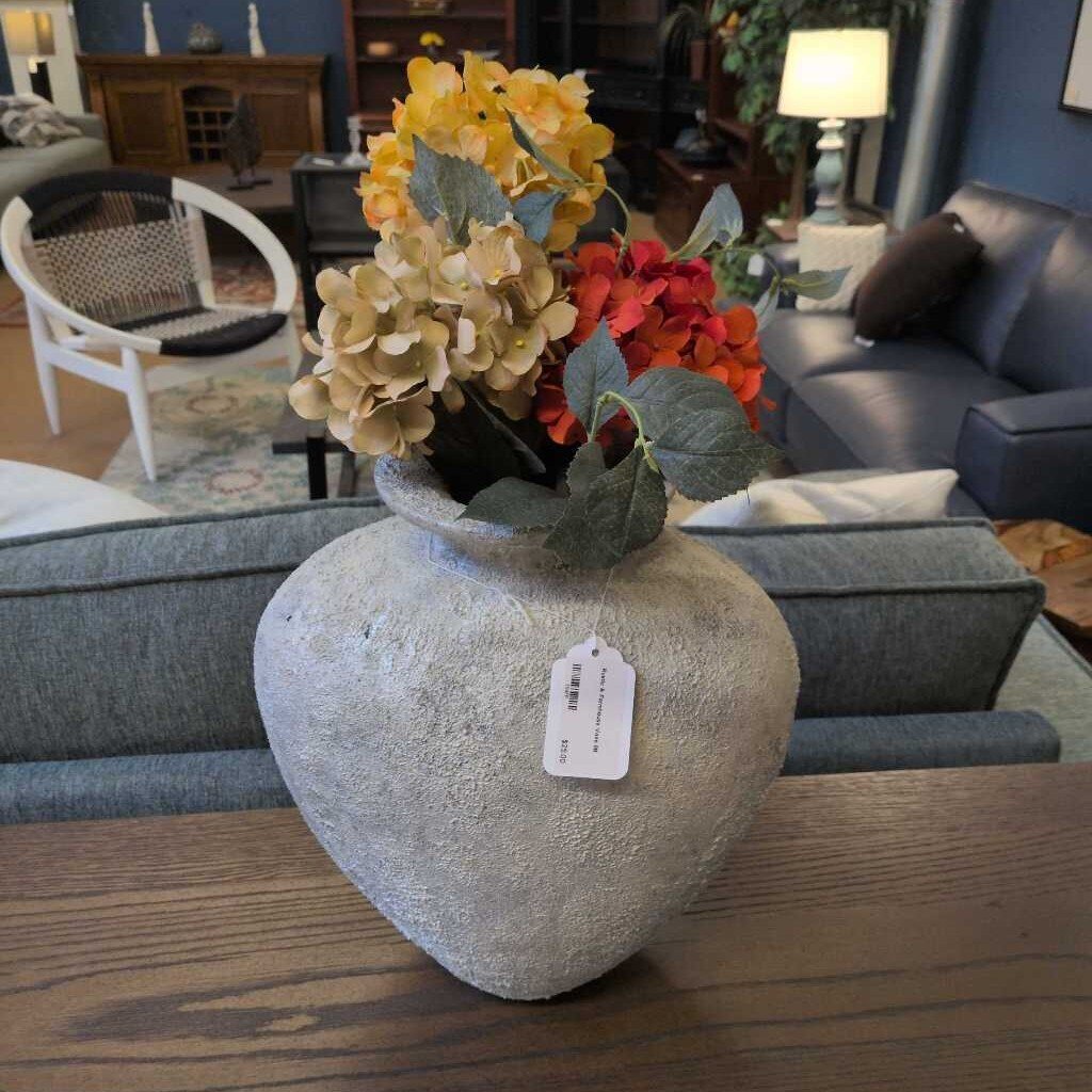 Rustic & Farmhouse Vase SMALLS