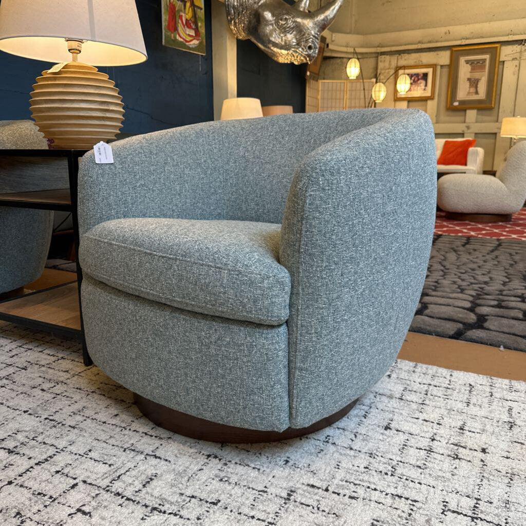 Seaglass Swivel Arm Chair