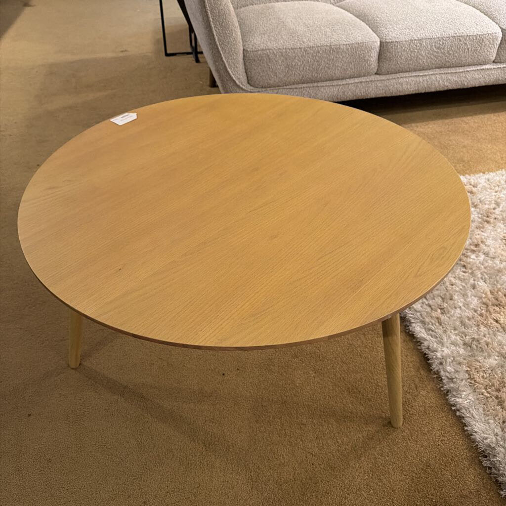 Round Oak Coffee Table