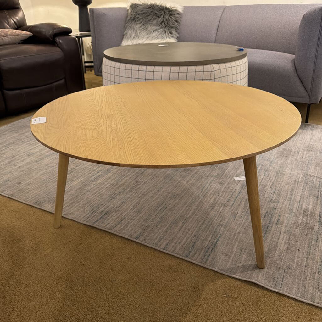 Round Oak Coffee Table