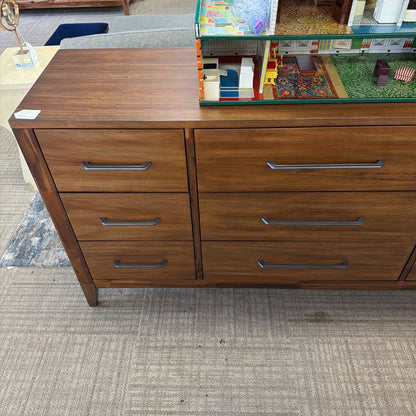 Corona Dresser