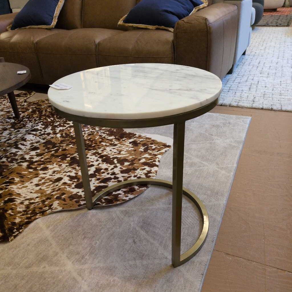 Vaasa Nesting Table Set