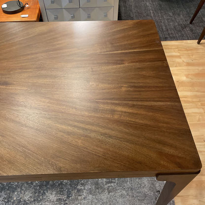 Corona Dining Table