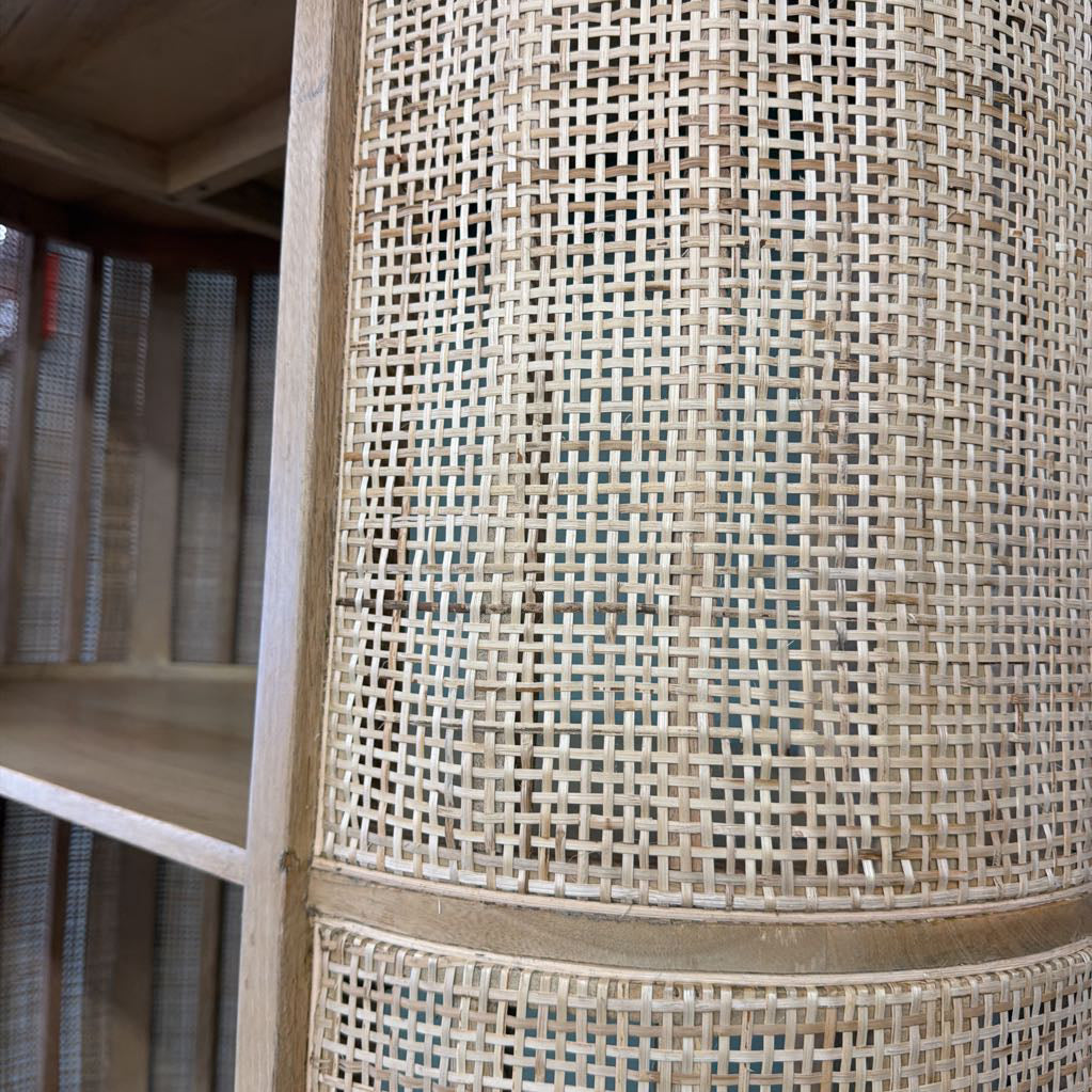 Cada Bookshelf