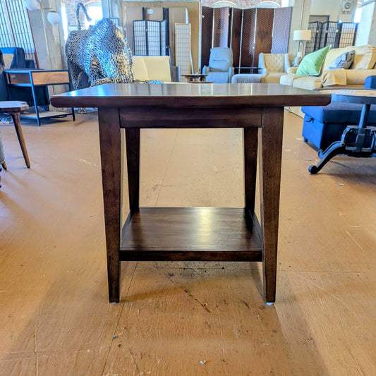Burdell Dark Wood End Table – Modern Square Side Table with Shelf C SIDE TABLES