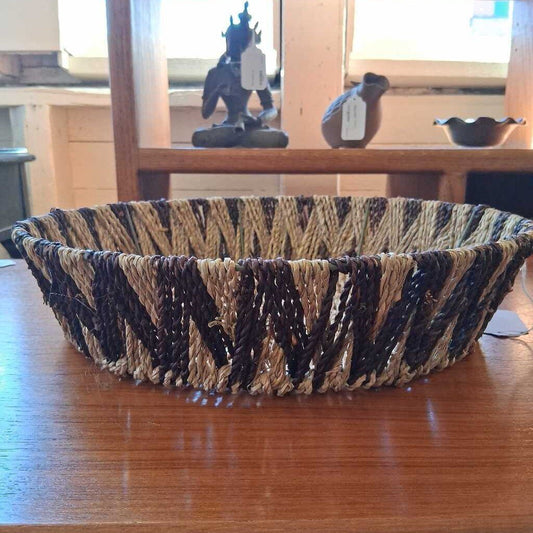 woven basket 