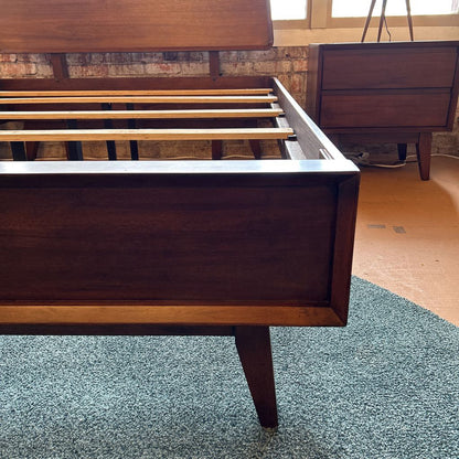 Burdell Ladder Queen Bed