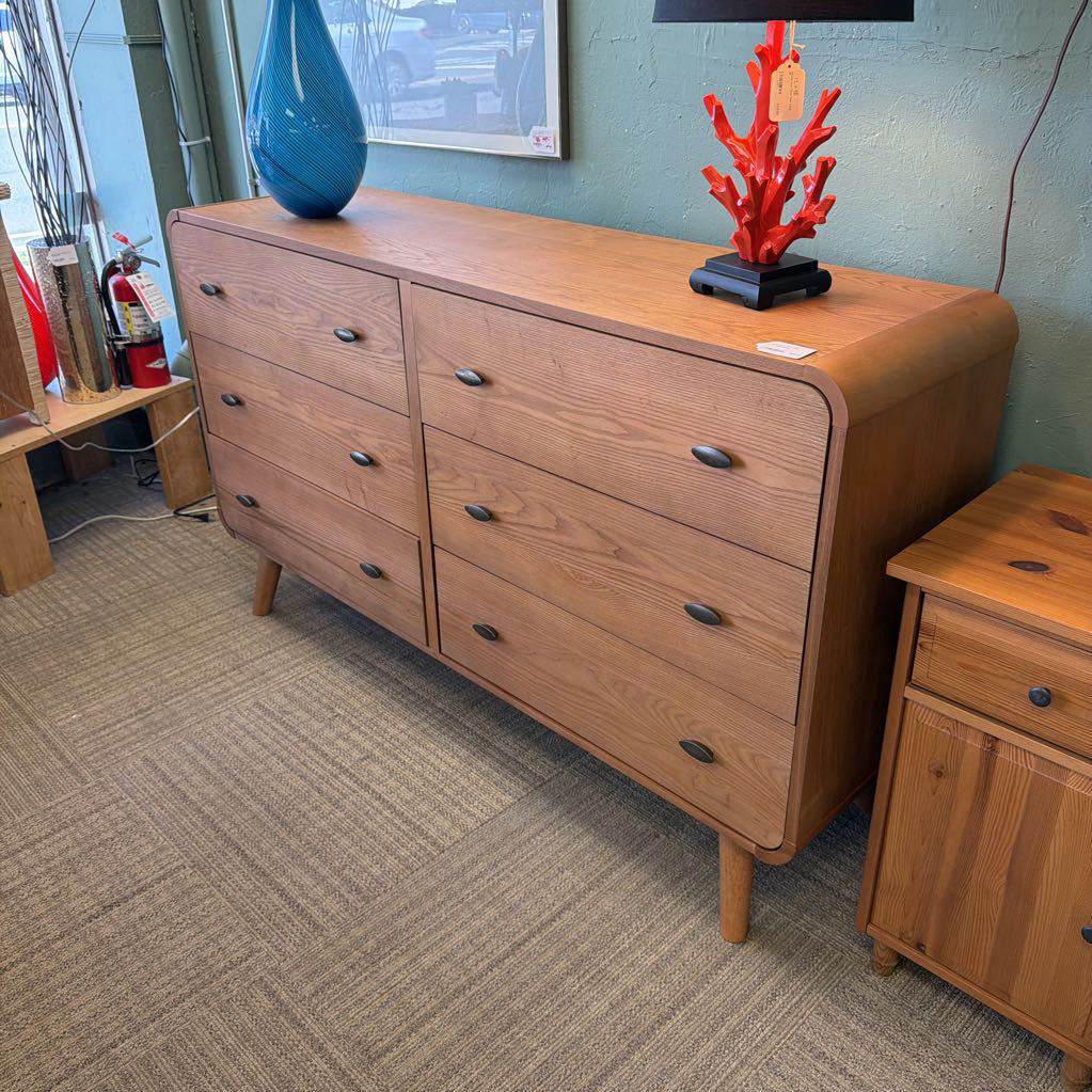 MC Ash Dresser C LOWBOYS