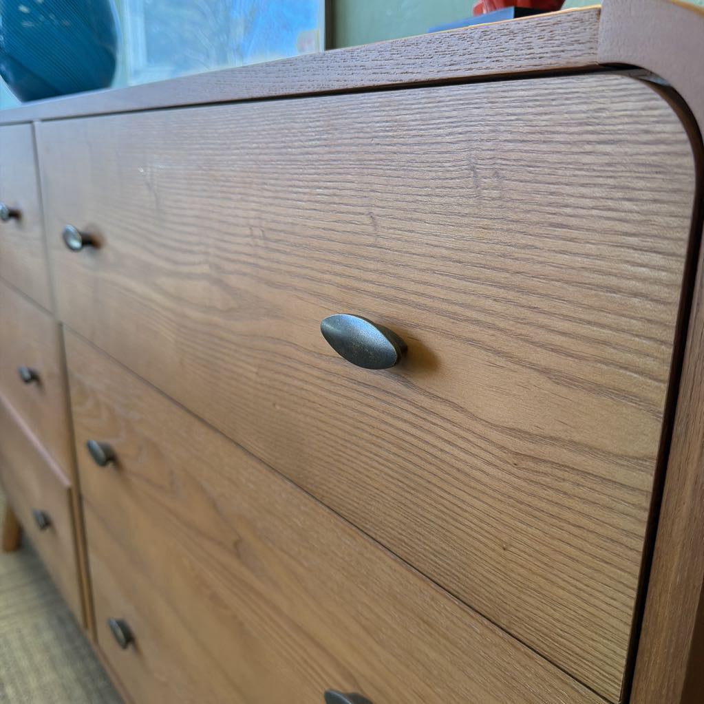 MC Ash Dresser C LOWBOYS