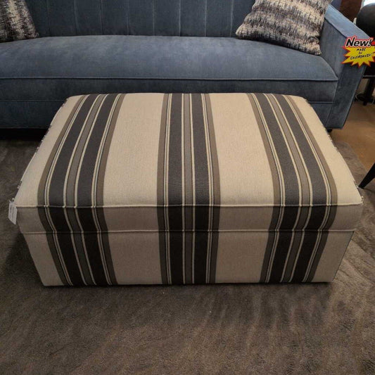 Bassett Furniture Striped Storage Ottoman w/ Wheels