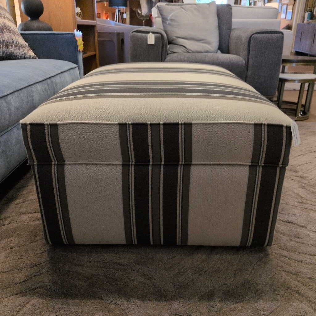 Bassett Furniture Striped Storage Ottoman w/ Wheels