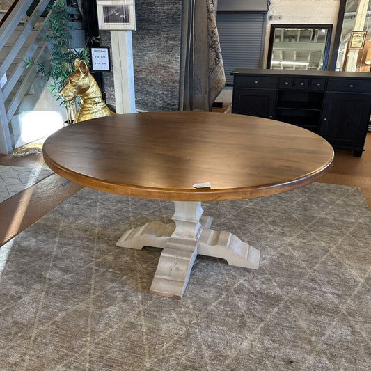 Bassett Solid Wood Round DIning Table w/ 8 chairs