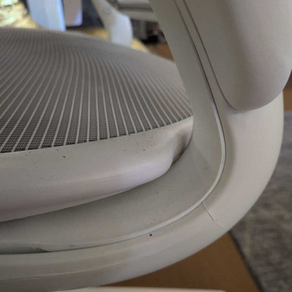 Human Scale Diffrient Office Chair