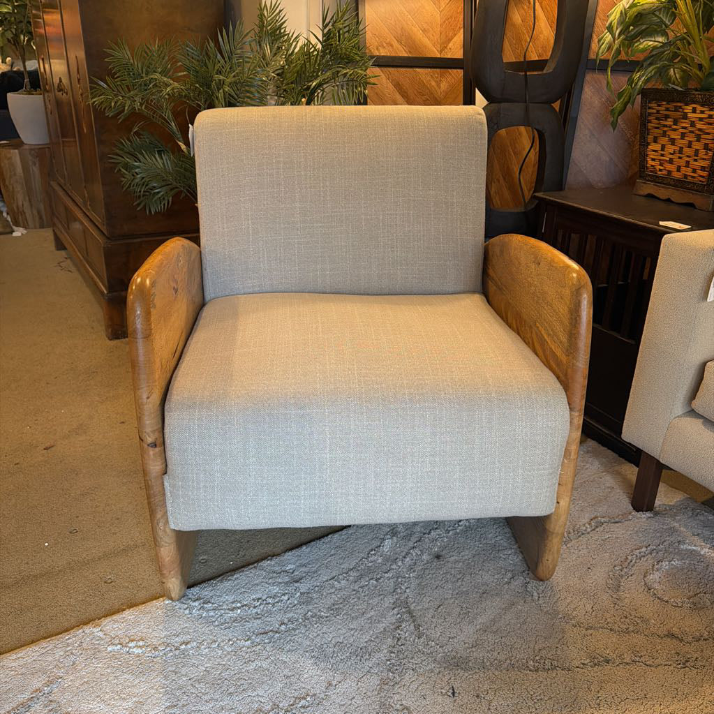 Pommery Armchair U ACCENT CHAIRS