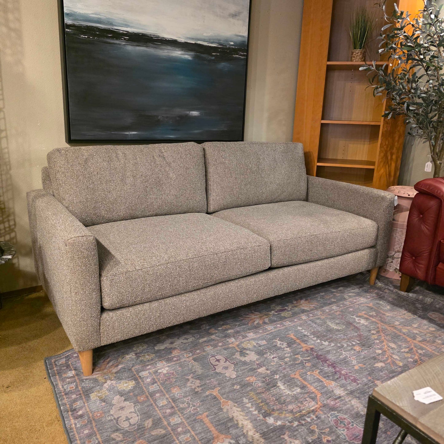 Thomson Brown Sofa U SOFAS