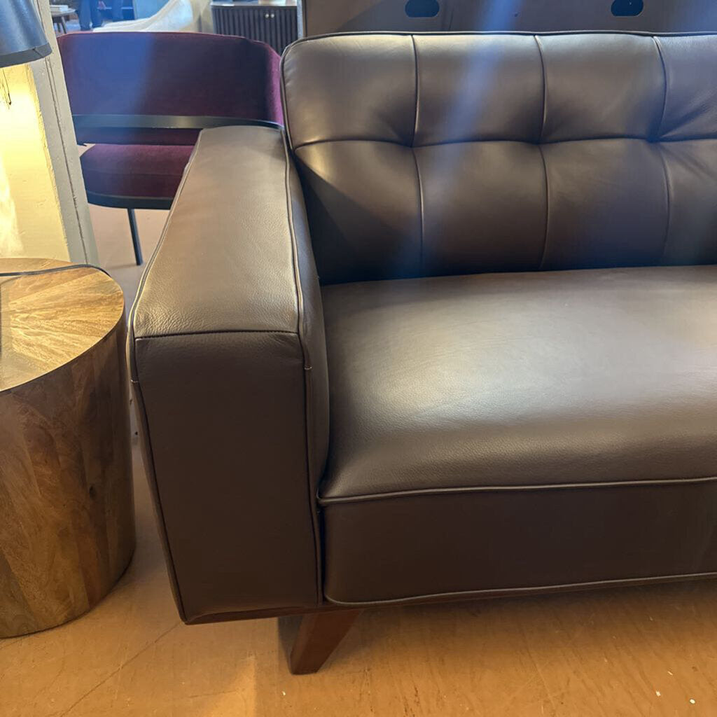 Odense Saddle Leather Sofa