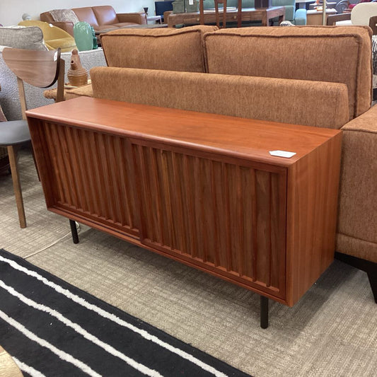 Walnut Slatted Shallow Media Stand 