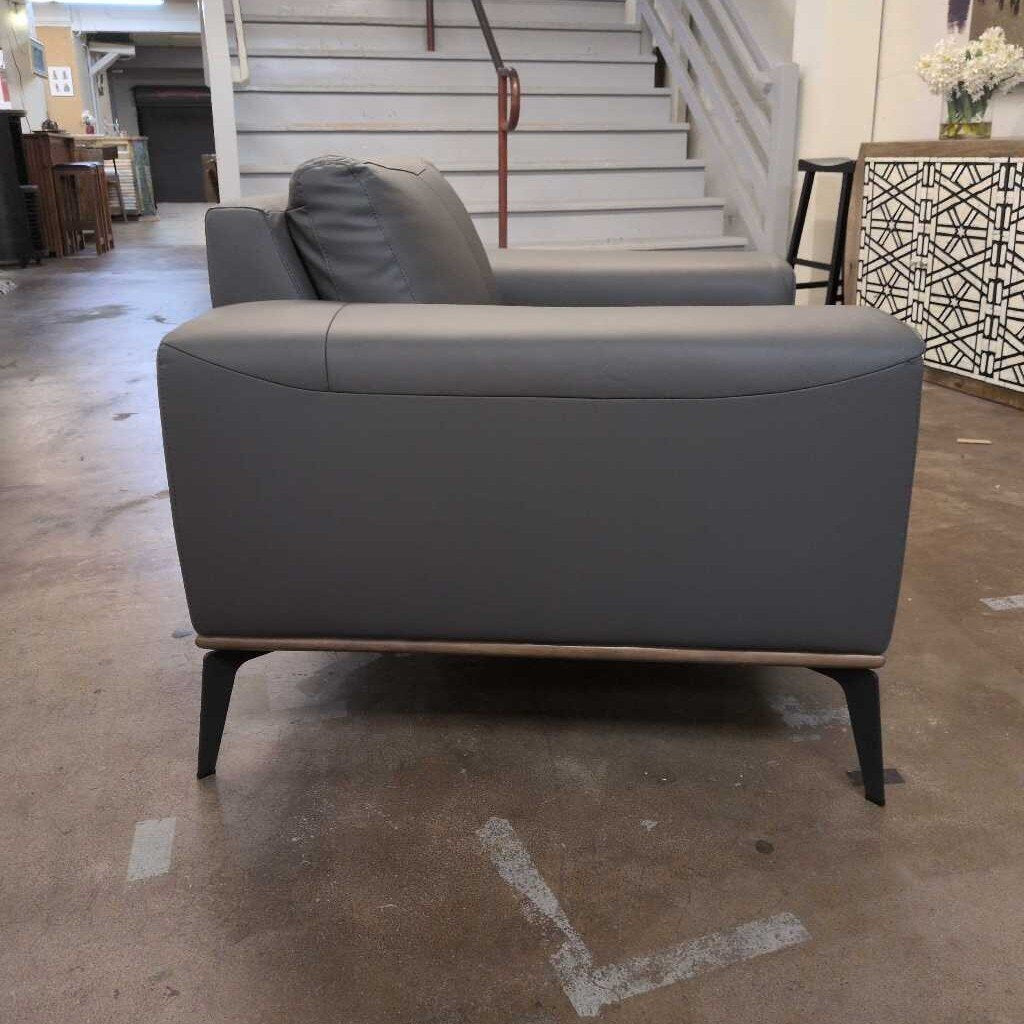 Top Grain Gray Mod Leather Chair